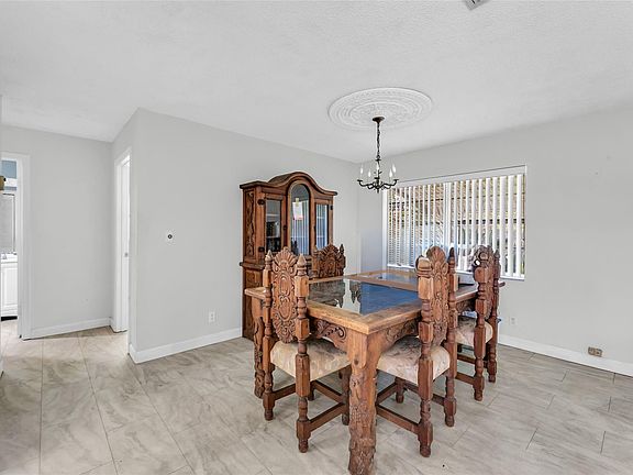 4th image of 436 SW Natura Avenue