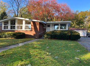 17181 Dolores St, Livonia, MI 48152