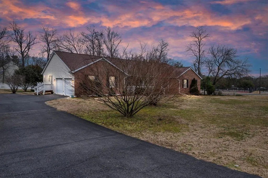 7853 Spencer Rd photo 1