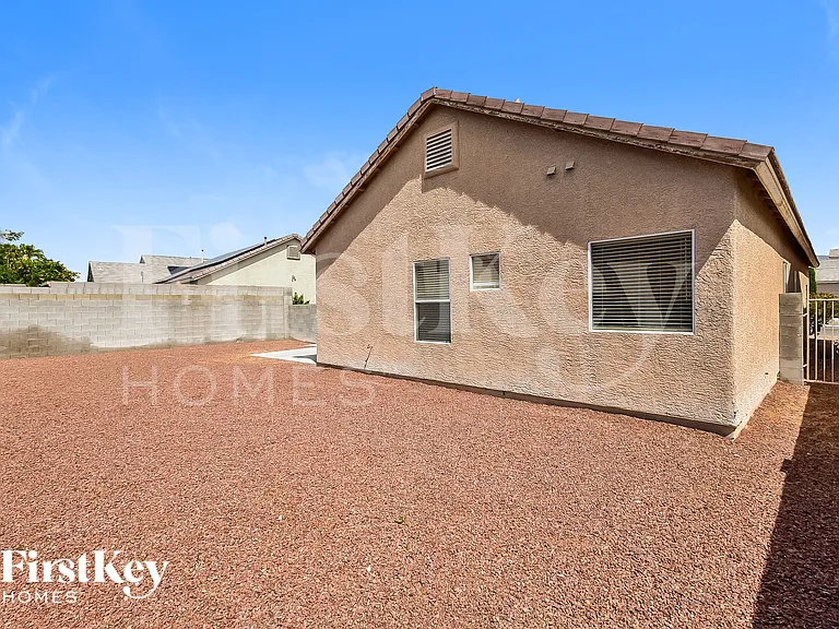 1527 Paradise Reef Ave — Photo 15