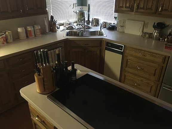 4th image of 3201 Foxcreek Dr
