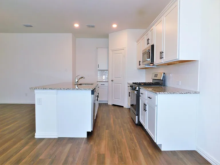 1624 Da Vinci Dr — Photo 9