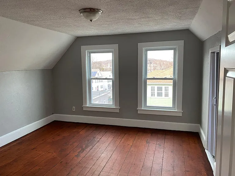 146 Charles St — Photo 7