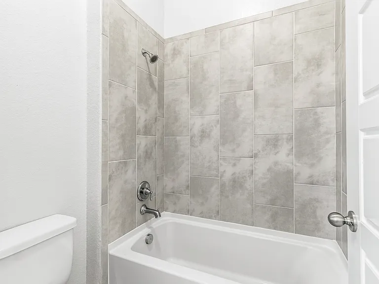Bathroom Tub