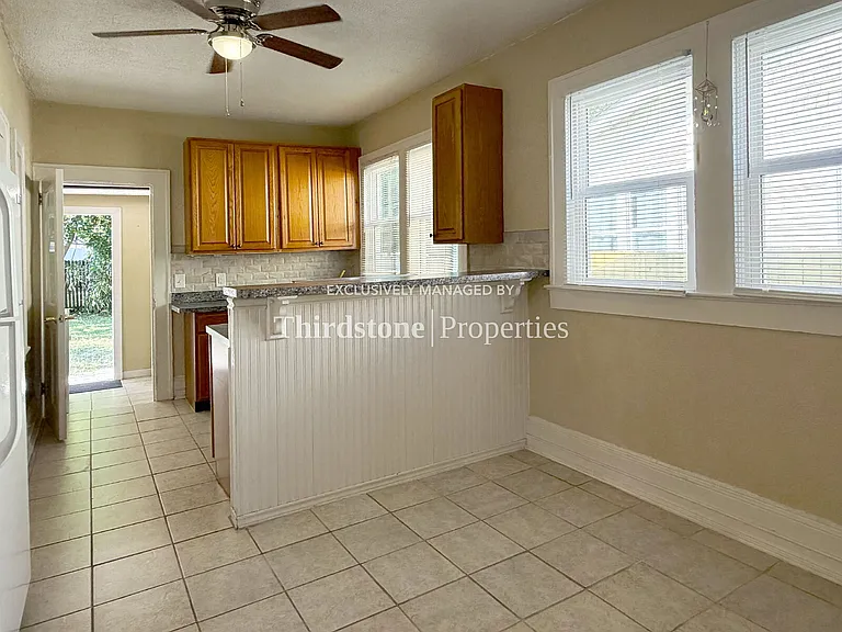4718 Ramona Blvd — Photo 8