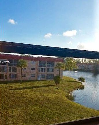 2nd image of 2831 E Sunrise Lakes Dr #302