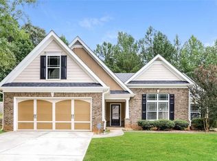 2160 Village Green Dr, Fairburn, GA 30213