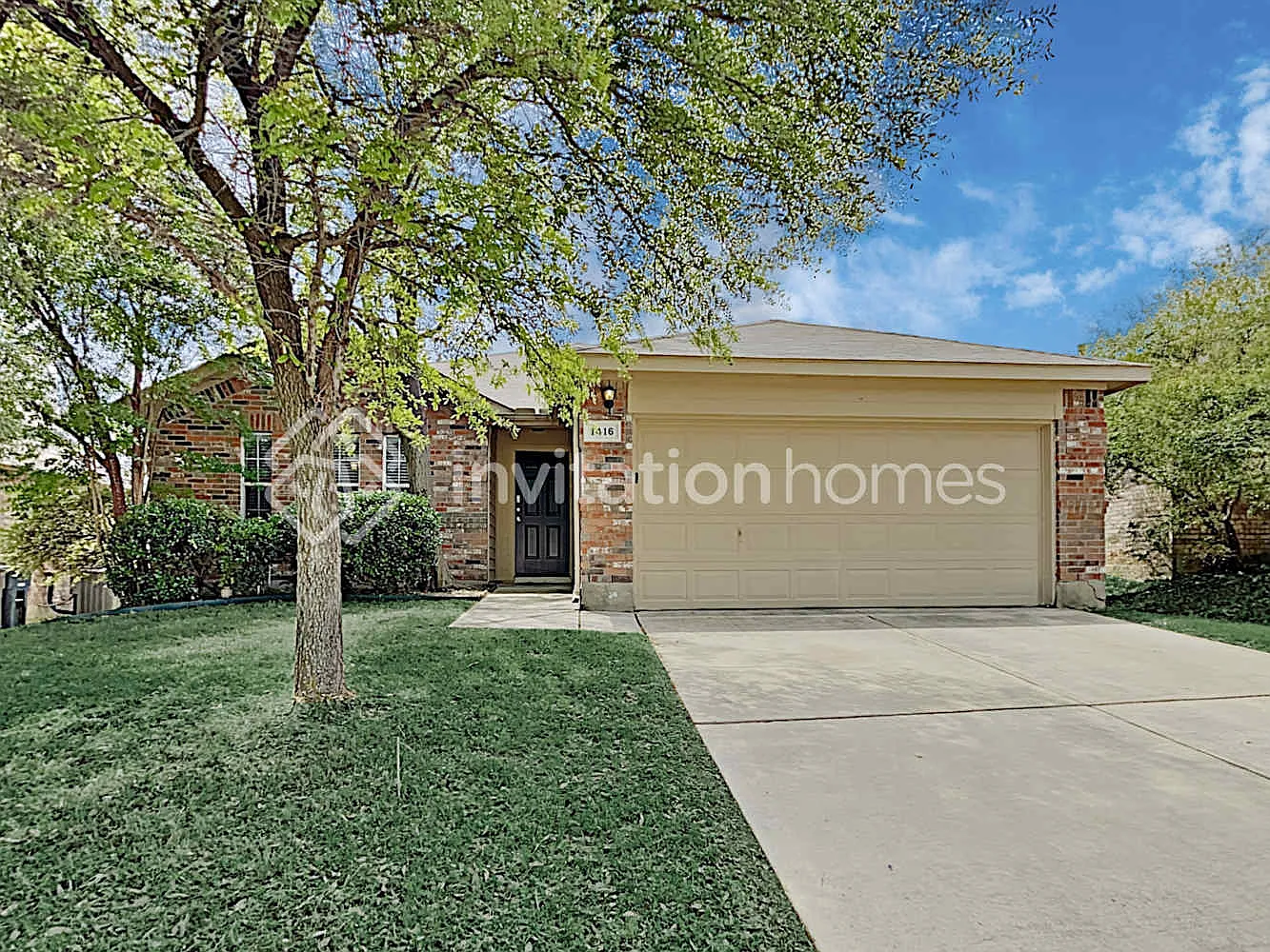 1416 Kingfisher Dr Fort Worth, TX 76131 — Photo 1