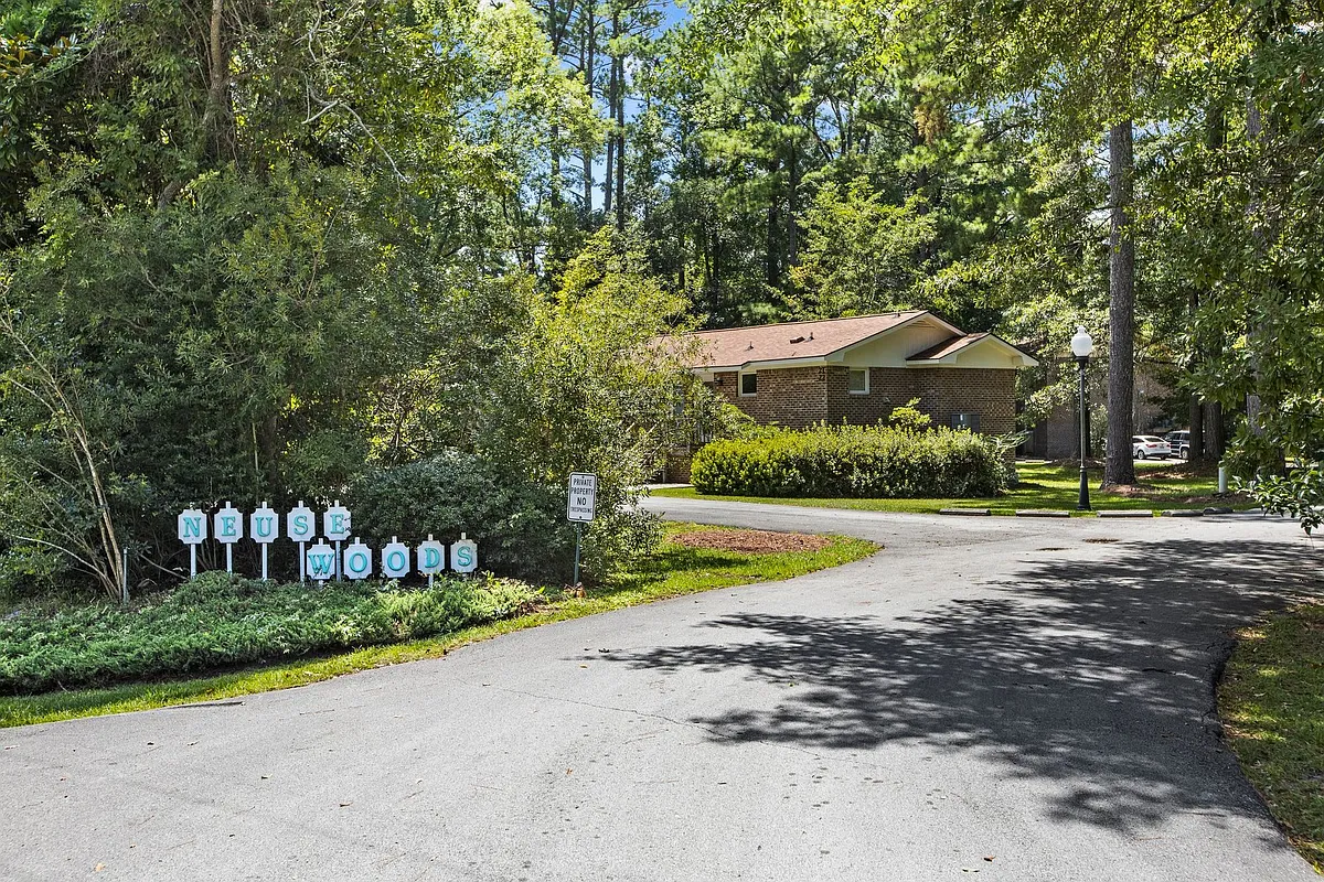 Building Photo - 117 Bernhurst Rd
