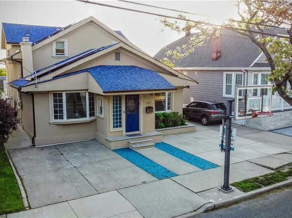457 Beach 145th St, Far Rockaway, NY 11694