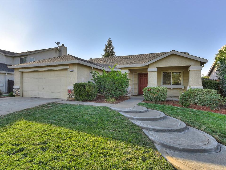 1st image of 707 Carpenter Way