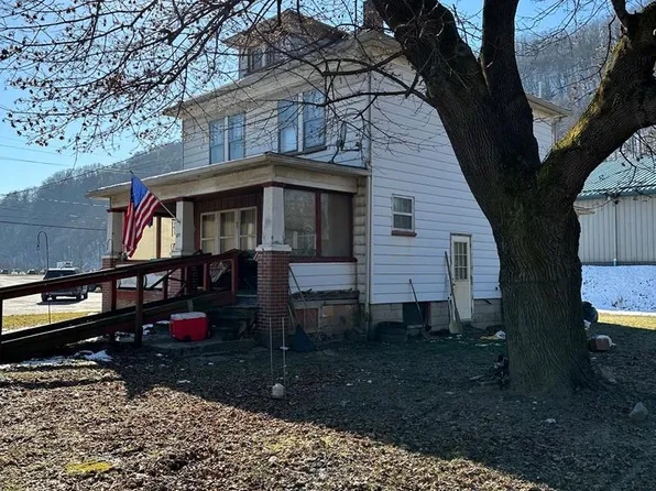 277 S 4th St, Huntingdon, PA 16652