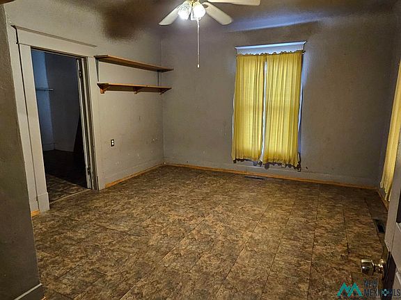 5th image of 517 E 5th St