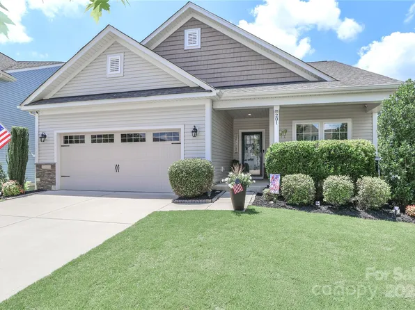 201 Fesperman Cir, Troutman, NC 28166