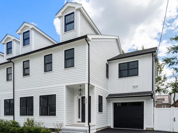 273 Edenfield Ave #273, Watertown, MA 02472