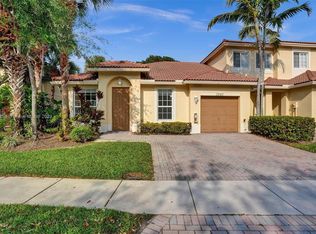 3243 NW 32nd Ter, Oakland Park, FL 33309