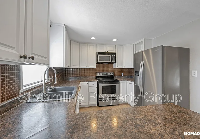10136 W Keene Ave — Photo 15