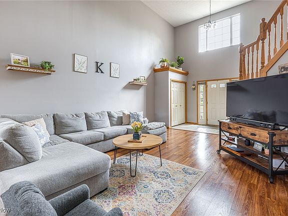 5th image of 1496 Troon Ave