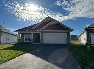 2008 Oakpointe Dr, Waconia, MN 55387