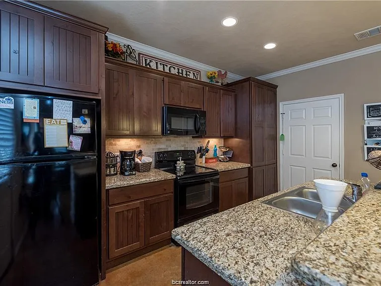 3368 Keefer Loop — Photo 4