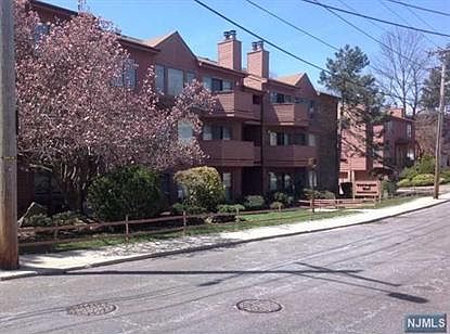 1st image of 218A Washington Ave #218A