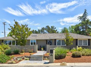 988 Yorkshire Dr, Los Altos, CA 94024