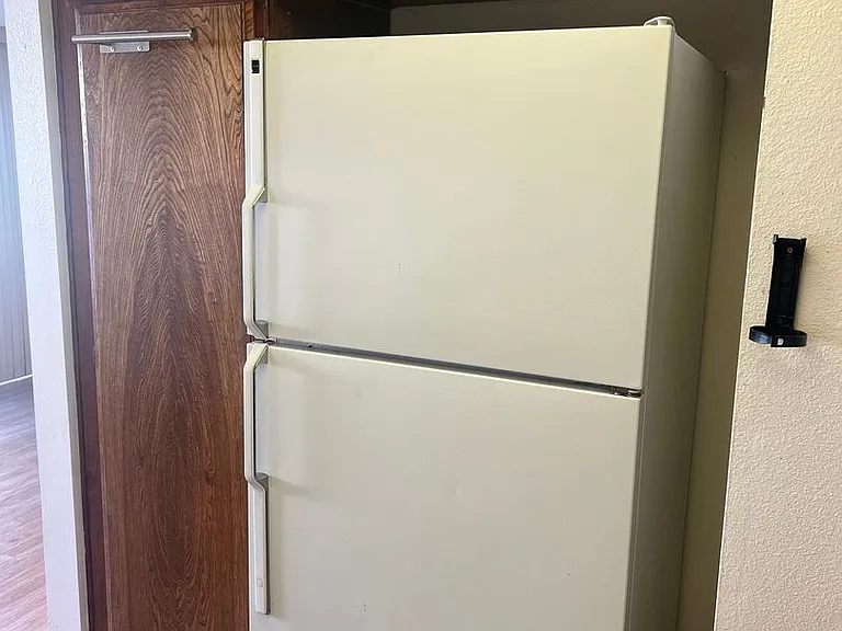 1556 Bittern Ct — Photo 5