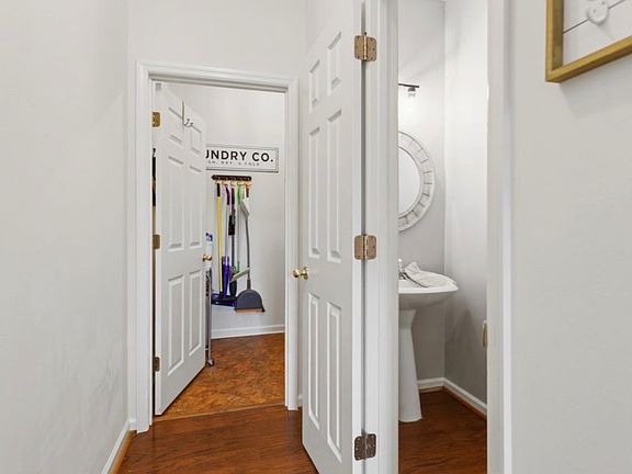 3rd image of 2300 Amberley Woods Trce
