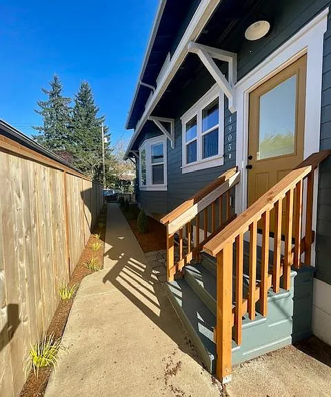 4905 NE 27th Ave — Photo 3