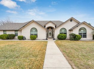 301 Boulder Ridge Dr, Del Rio, TX 78840