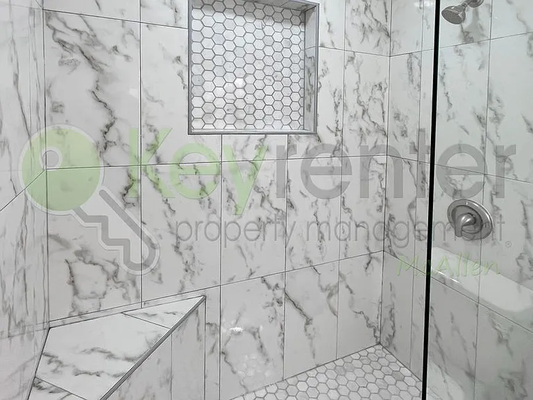415 N 17th St — Photo 19
