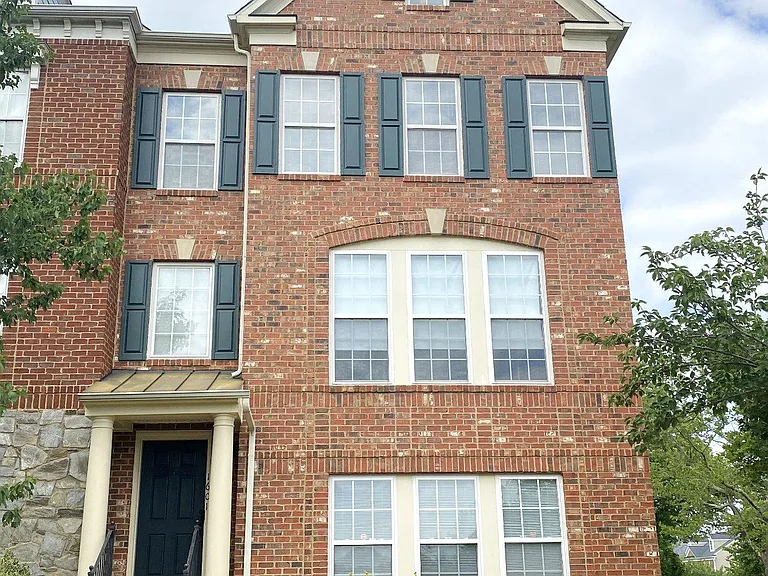 1601 Wilcox Ave — Photo 26