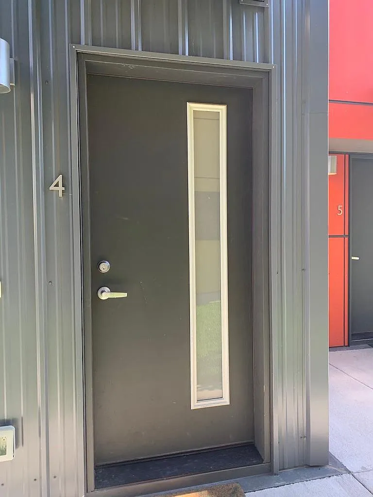 2 bed, 1.5 bath, 1180 sqft, $3,400 — Photo 2