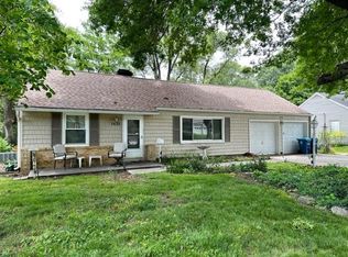 7625 High Dr, Prairie Village, KS 66208