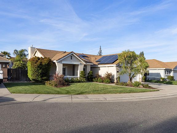 2nd image of 2324 Jonathon Ct