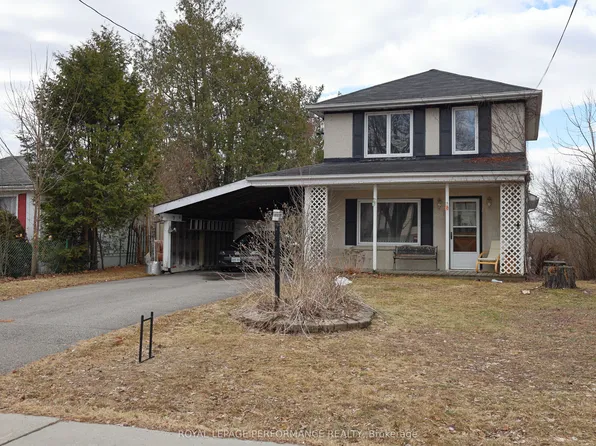 2478 Cleroux Cres, Ottawa, ON K1W 1A3