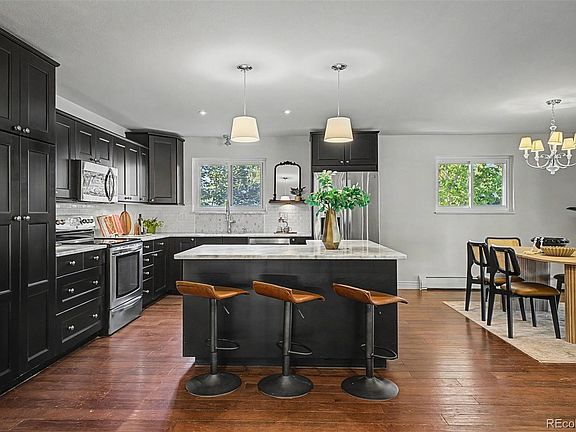 4th image of 6712 S Marion Circle