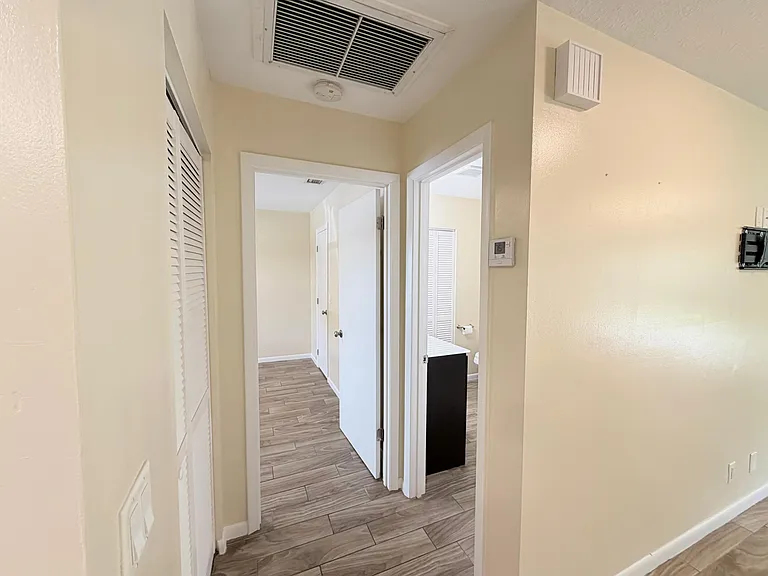 3794 SE County Line Rd #102 — Photo 16