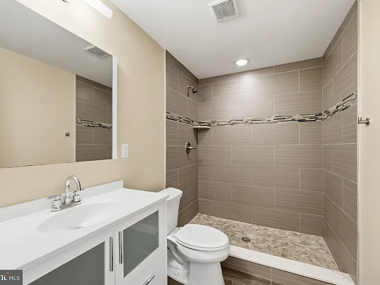 2313 Ellsworth St — Photo 28