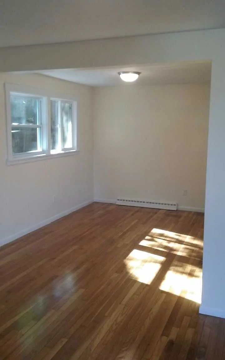 3 bed, $3,000 — Photo 3