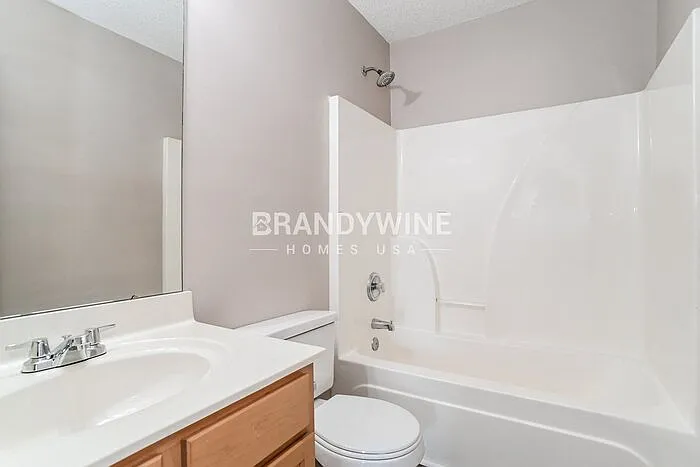 7917 Shiny Meadow Ln — Photo 15