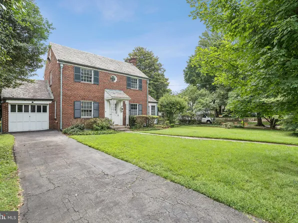 7201 Chestnut St, Chevy Chase, MD 20815