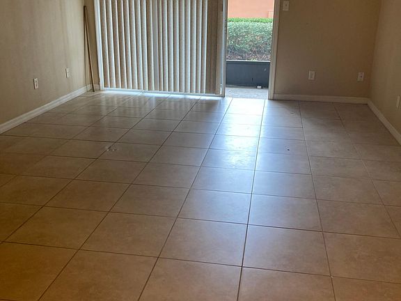 2nd image of 4780 Tangerine Ave