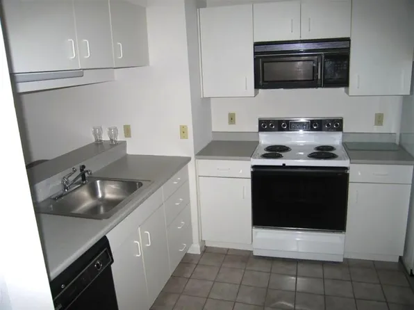 161 Beacon St, Somerville, MA 02143
