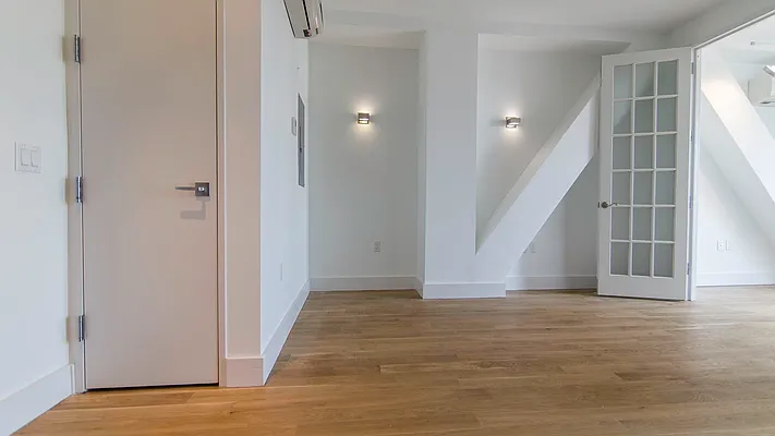 Rented by Nooklyn NYC LLC | media 67