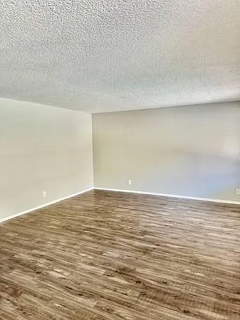 501 Magnolia St #107 — Photo 3