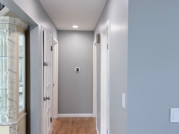4th image of 6 Topstone Drive