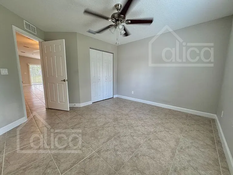 735 Gelaso St SW — Photo 11