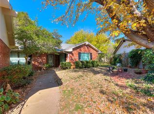6621 Parkwood Ln, Oklahoma City, OK 73132