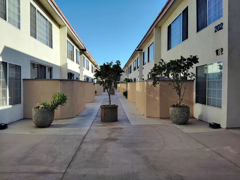18640 Collins St #201 — Photo 24